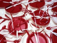 Lawrie Brown, Trash, Red and White Plates