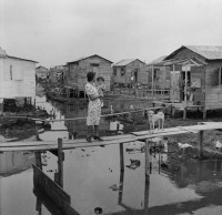 Jack Delano, In the Huge Slum Area, 1942
