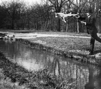 Jacques Henri-Lartigue - Bois de Boulogne, Monsieur Folletete, Le Secretaire de Papa avec son chien, Tupy, Paris, 1912
