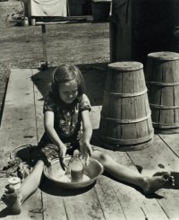 Horace Bristol - Little Ruthie Playing with Soap Bubbles, 1938