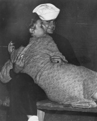 Weegee – Untitled, Sailor and Girl Embracing, 1940’s